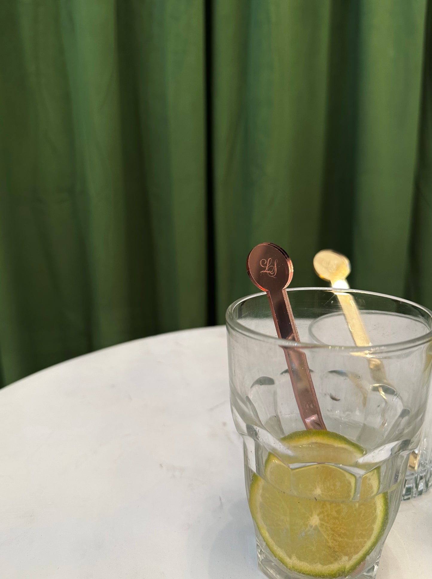 Stirrer drink plex